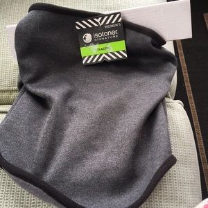 NWT Isotoner Signature Active Fleece Neck Warmer